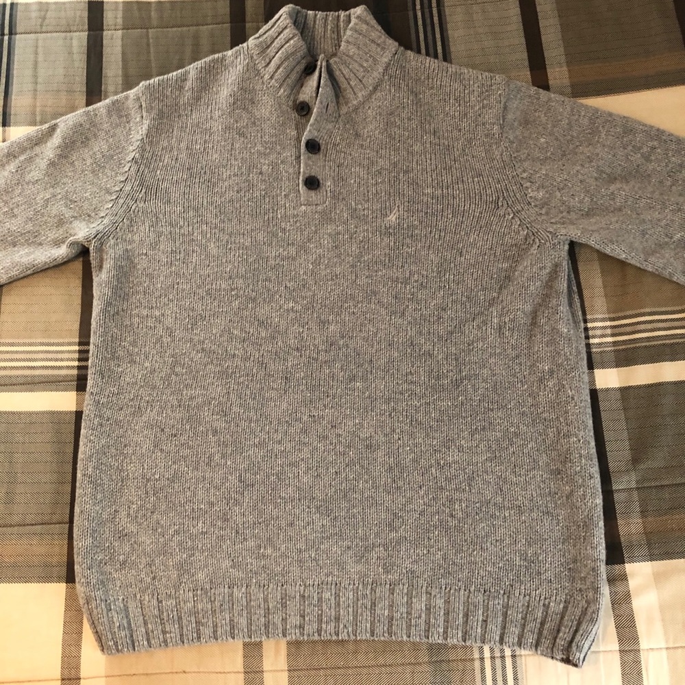 Nautica men’s grey sweater
